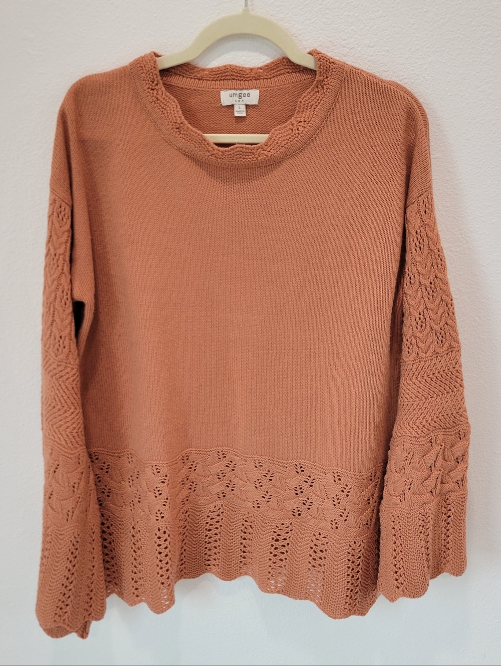 Umgee Crochet Detail Sweater L Peach Orange Bell Sleeve
